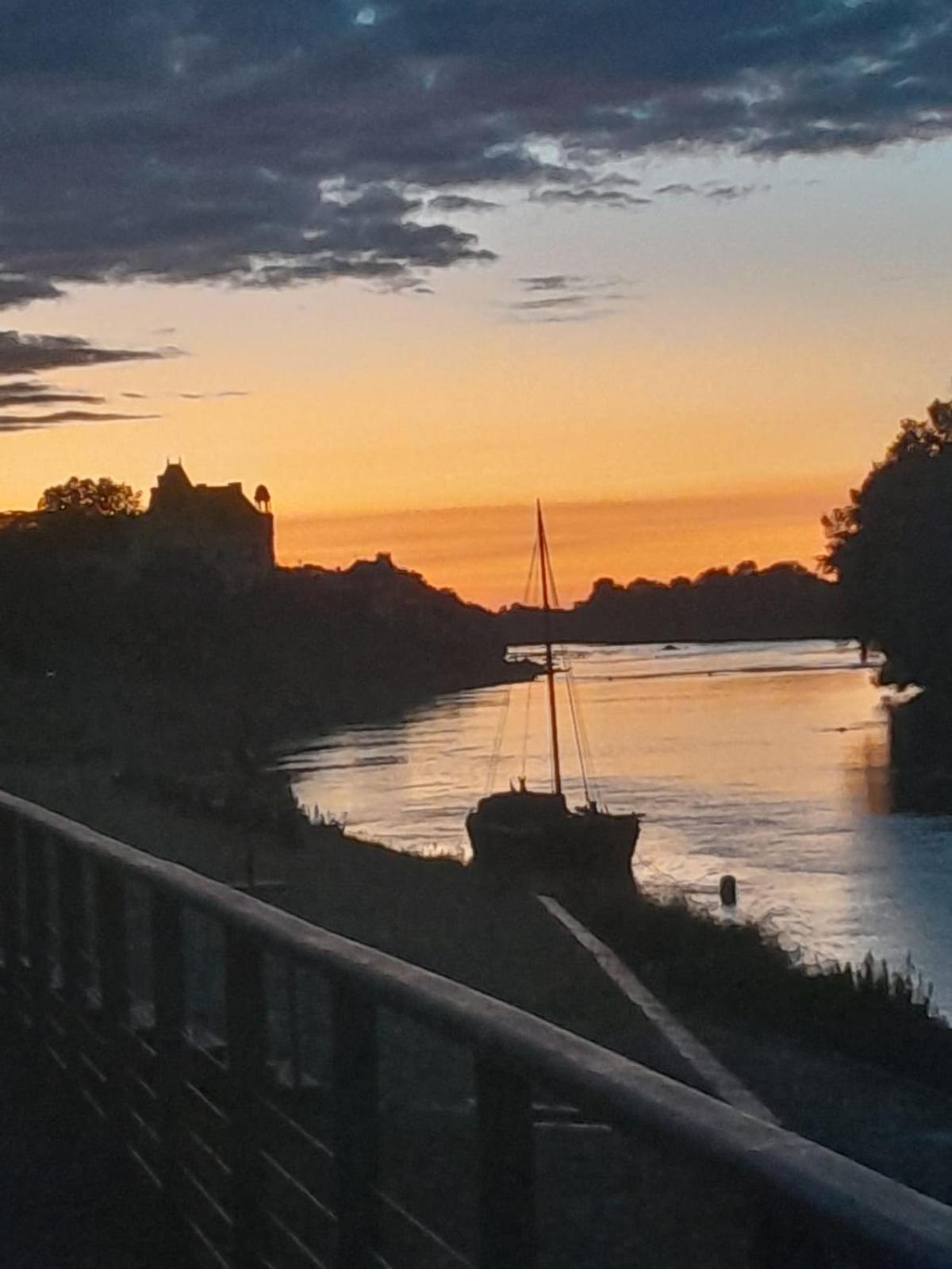 Le Clos Du Prieure Montjean-sur-Loire Екстериор снимка